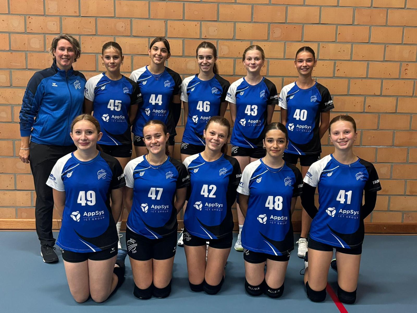 U19